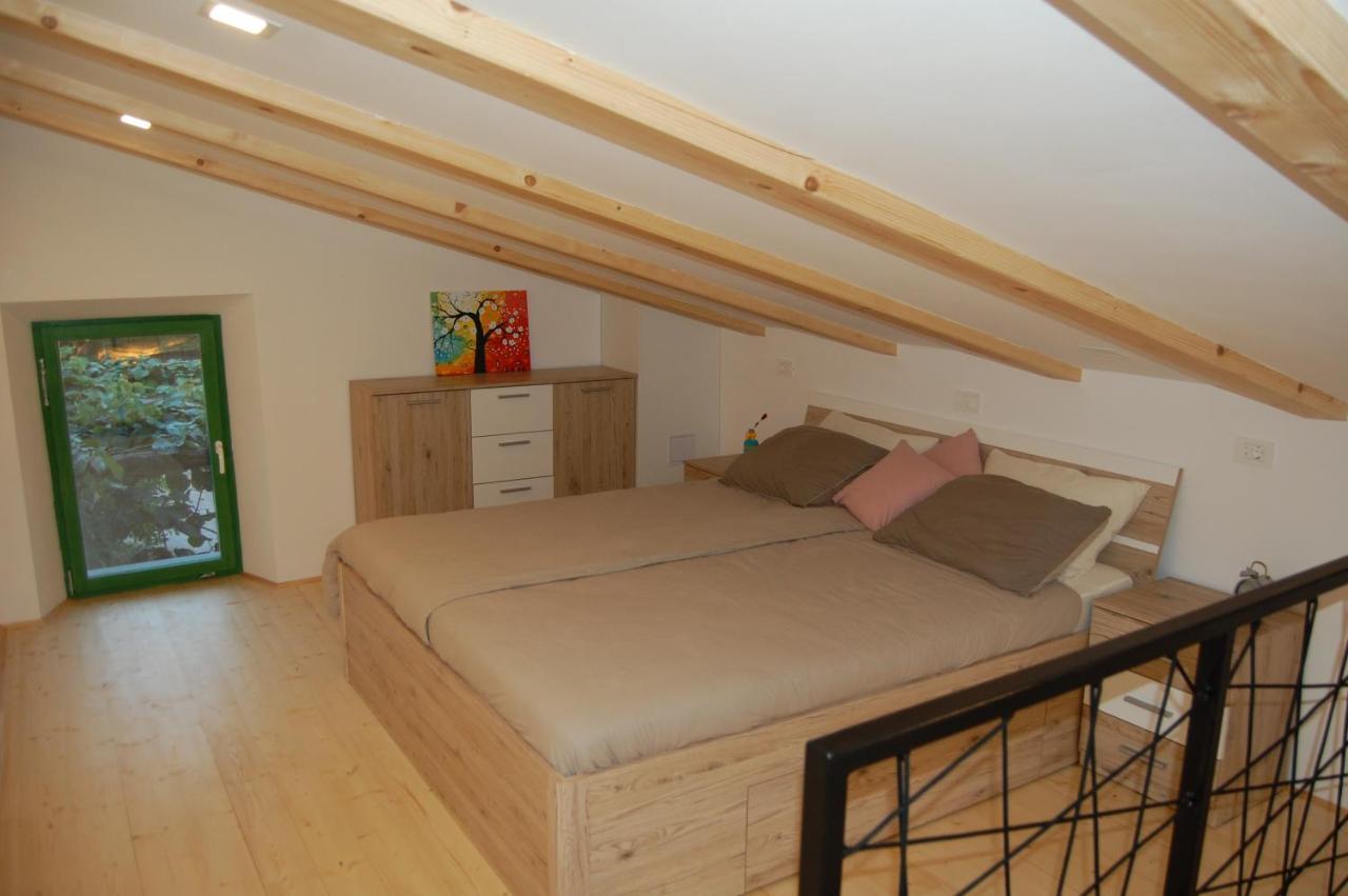 Apartma Hiska Dobravlje Extérieur photo