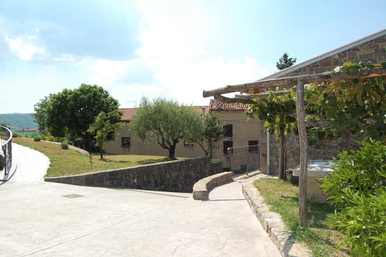 Apartma Hiska Dobravlje Extérieur photo